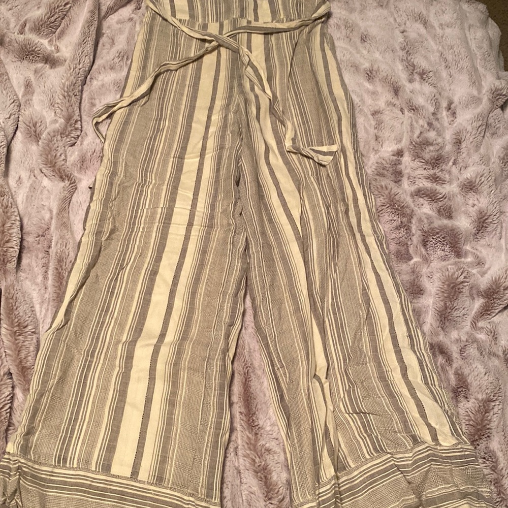 Wide leg Express pants NWT in size small